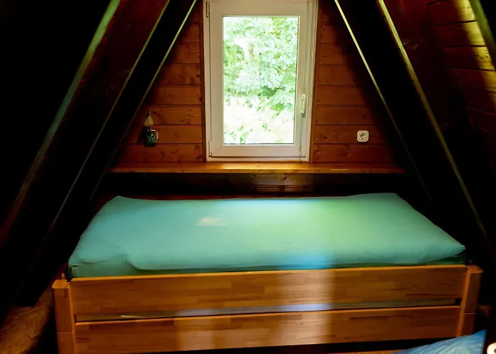 Roter Fuchsbau Am Eichwald Chalé