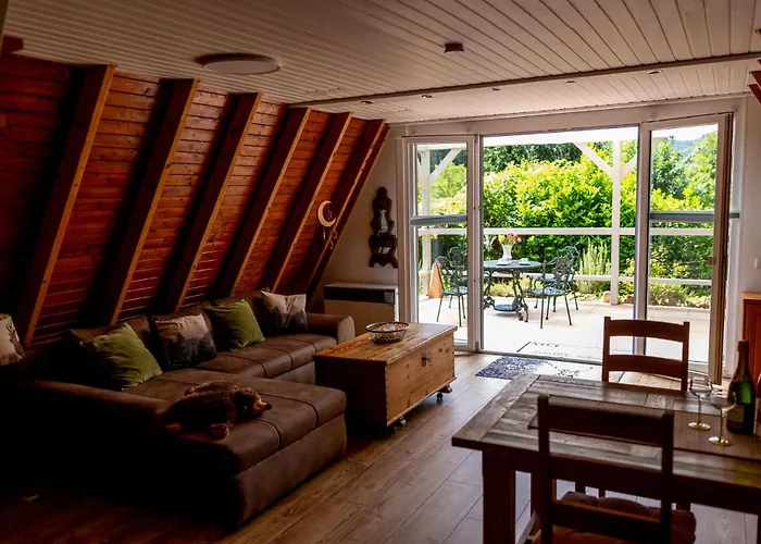 Roter Fuchsbau Am Eichwald Chalé